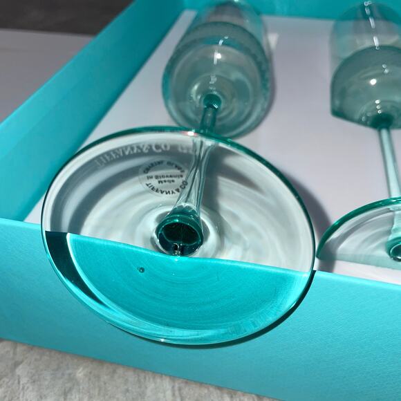 Tiffany & Co. Pair of Diamond Point Champagne Flutes New RARE retired - Picture 11 of 13